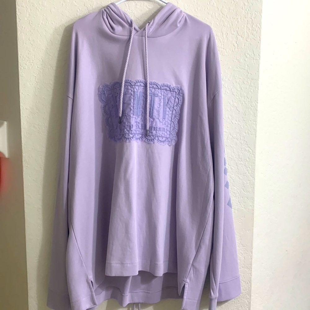 Oversized hoodie